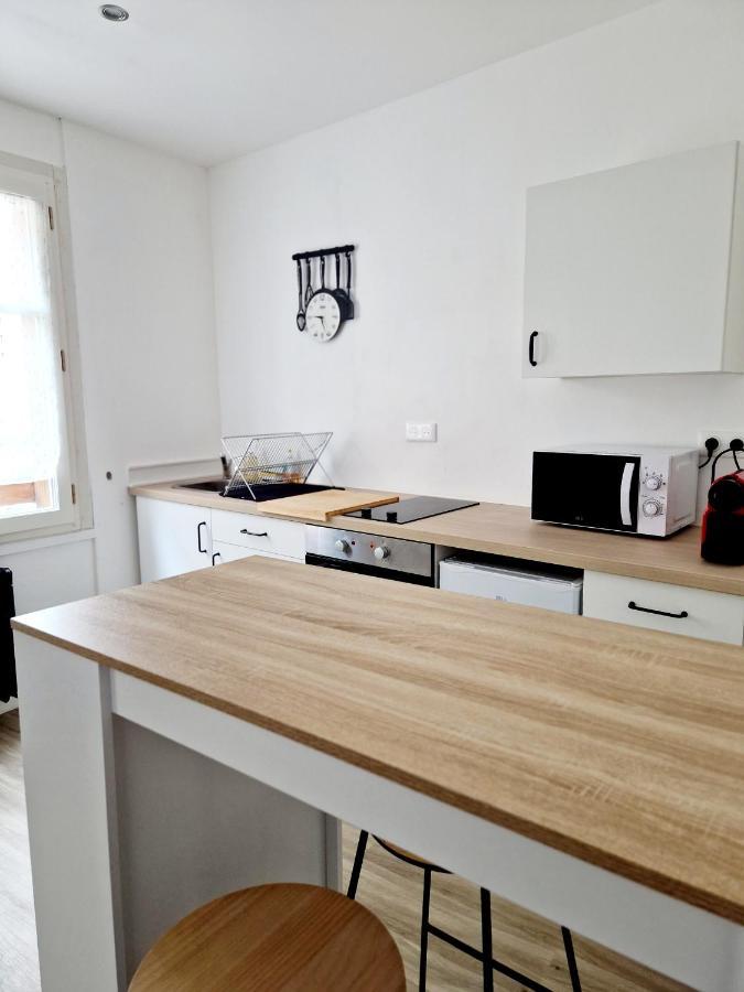 Studio Mejane I Lägenhet Espalion Exteriör bild