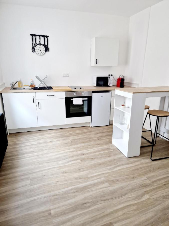 Studio Mejane I Lägenhet Espalion Exteriör bild
